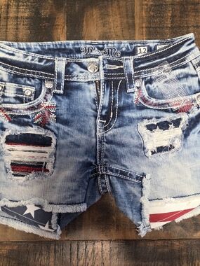 Miss Me Distressed Embroidered Flag Accent Denim Shorts - Blue/Red/White